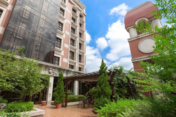 F Hotel Sanyi